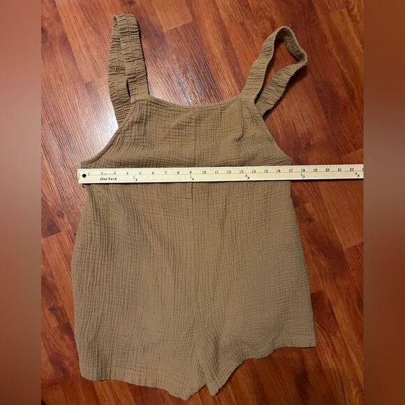 Ces Femme Women's Caramel Woven Romper. Size Medium. - Picture 6 of 9